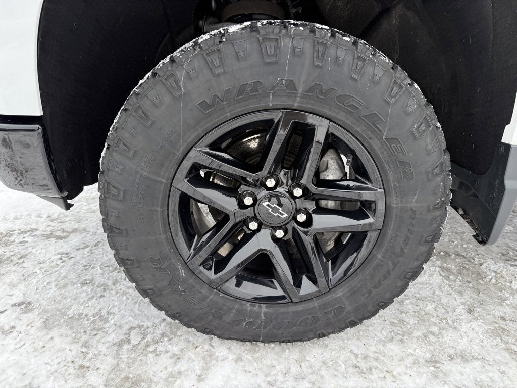 2022 Chevrolet Silverado 1500 Custom Trail Boss