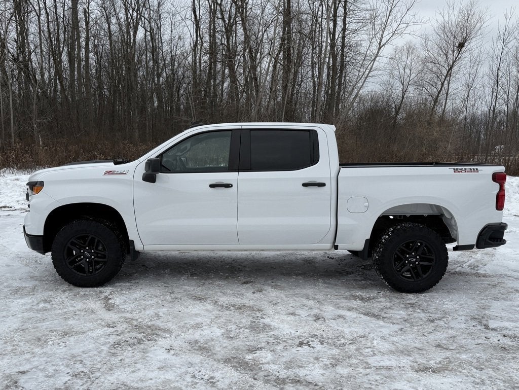 2022 Chevrolet Silverado 1500 Custom Trail Boss