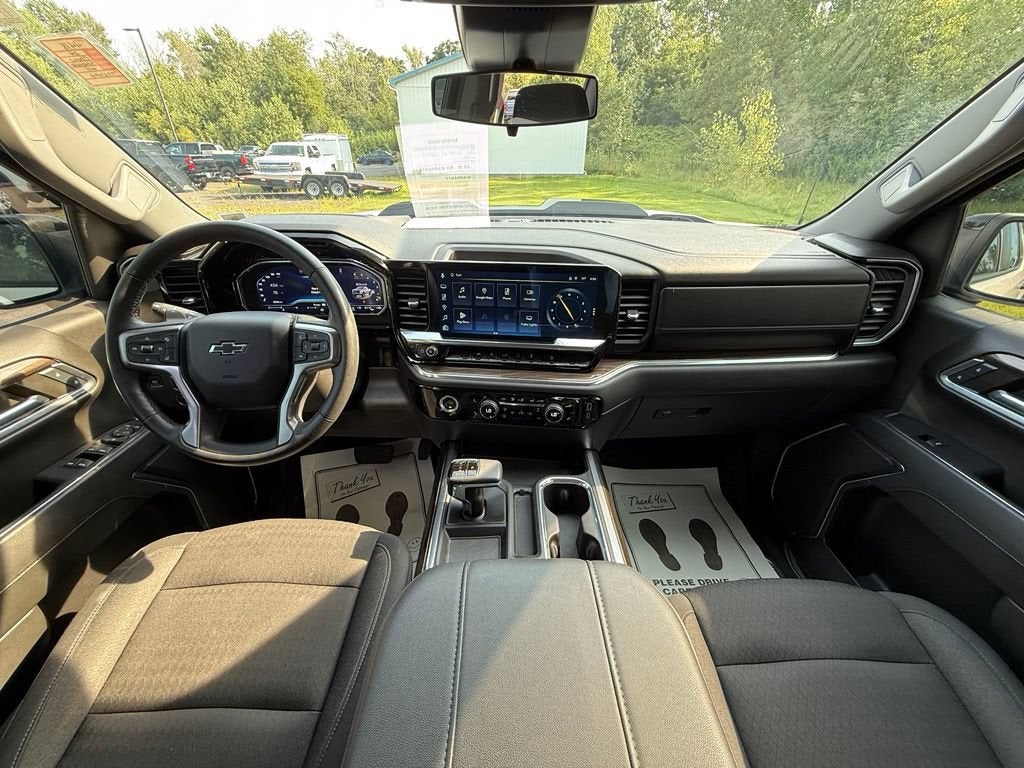 2024 Chevrolet Silverado 1500 LT Trail Boss