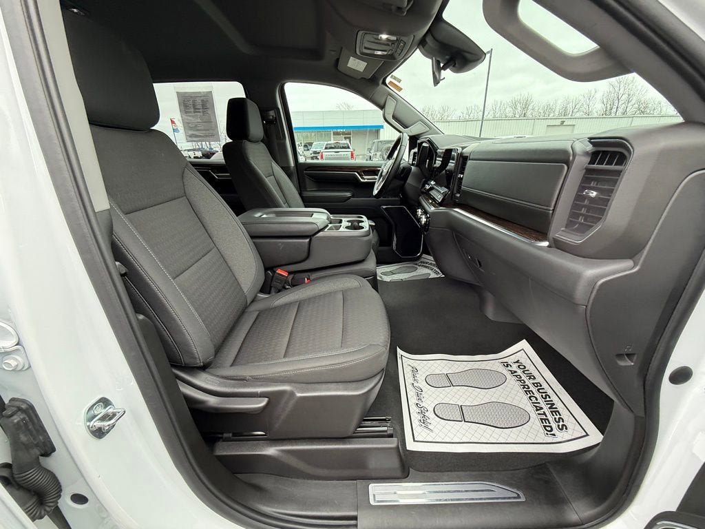 2023 GMC Sierra 1500 SLE