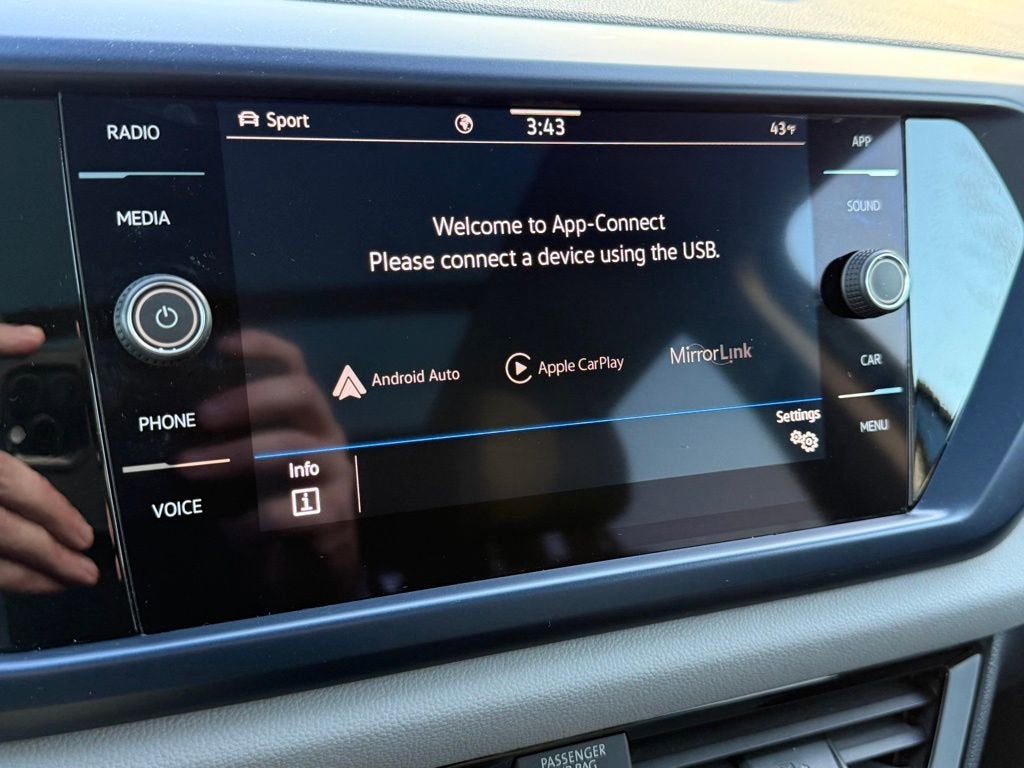 2023 Volkswagen Taos 1.5T SE