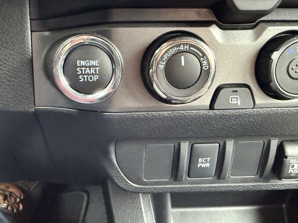 2021 Toyota Tacoma 4WD SR5